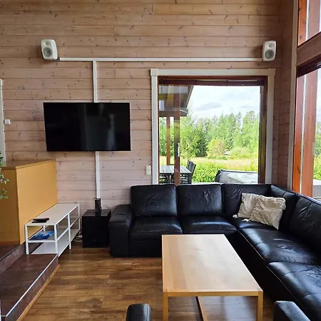 Lumikki 1 - 8 Henkiloelle, Luoteis-himos Ski-inout Villa Jämsä
