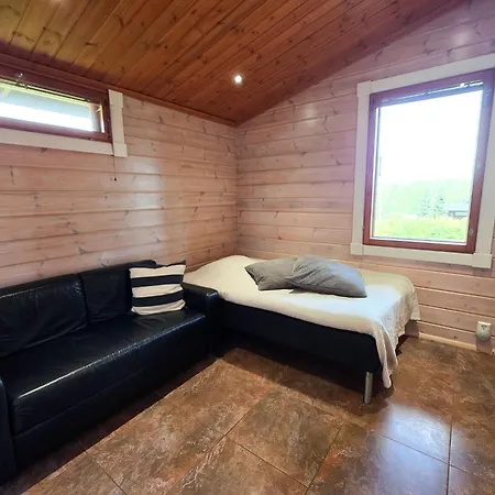 Lumikki 1 - 8 Henkiloelle, Luoteis-himos Ski-inout Villa Jämsä
